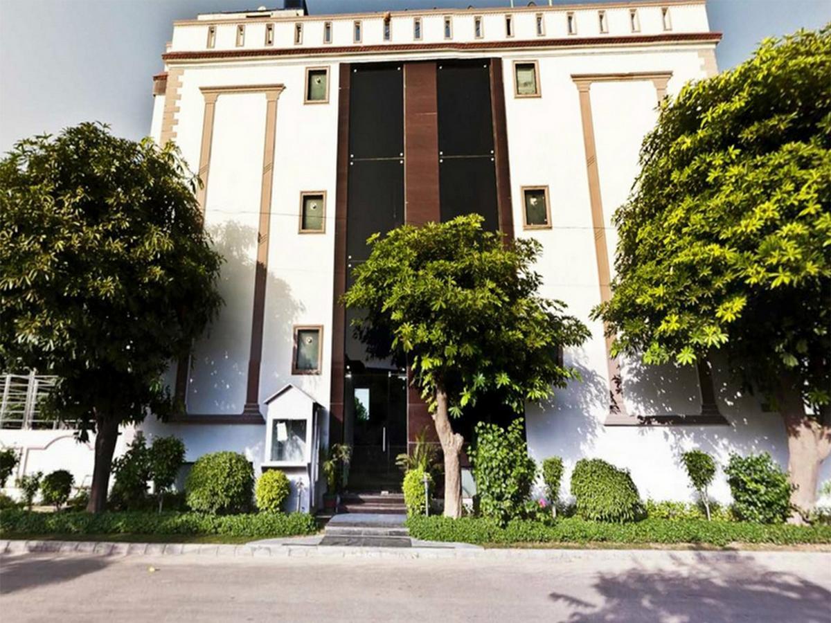 Maxfort Greenwood City Gurgaon Extérieur photo